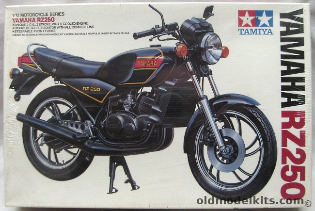 Tamiya 1/12 Yamaha RZ250, 1402 plastic model kit